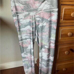 Camouflage woman’s Leggings